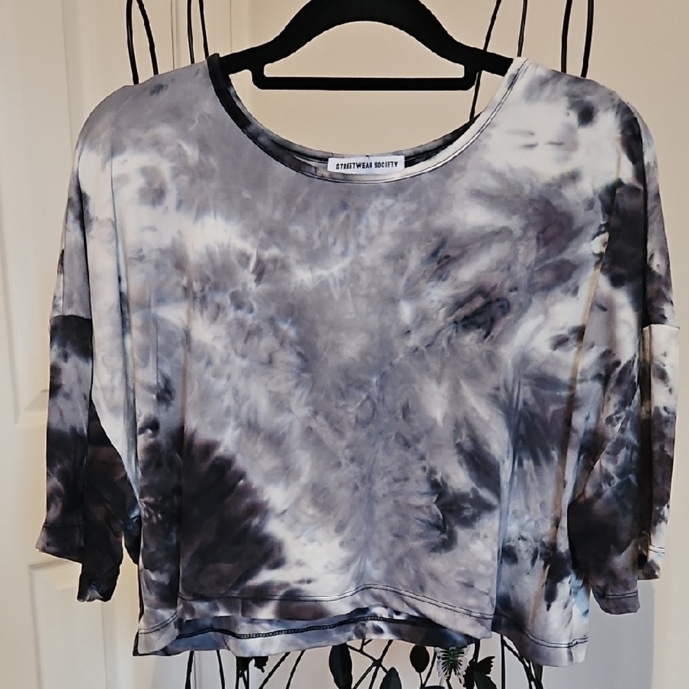 Streetwear Society Women's Gray Tie-Dye‎ Top